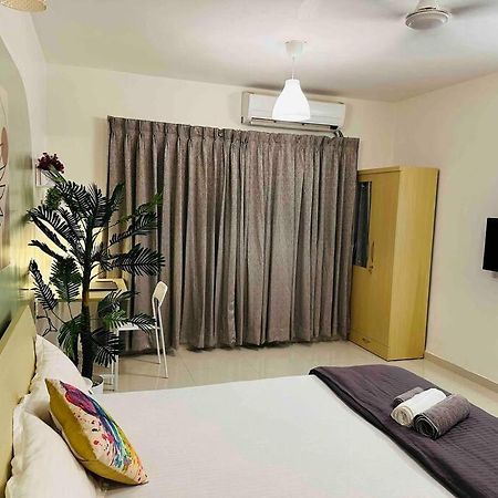 Sage : Private Studio Room In Koregaon Park Пюн Екстериор снимка