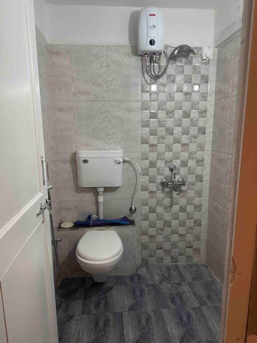 Sage : Private Studio Room In Koregaon Park Пюн Екстериор снимка